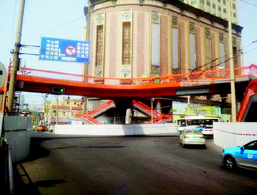 人行天橋加固維修